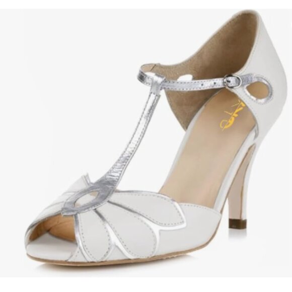 XYD White Dance Ballroom Latin Jazz Mid Heels Peep Toe T-Strap Butterfly Sandals - Picture 1 of 8